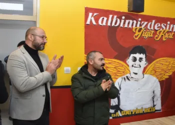 Kütüphane açılışında duygu dolu anlar yaşandı