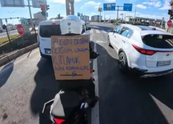 Korna çalan doğum günü mesajı gülümsetti