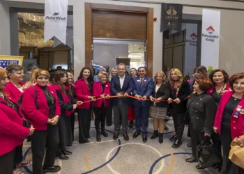 “Yeni yıl dünyaya mutluluk, huzur, barış ve kardeşlik getirsin”