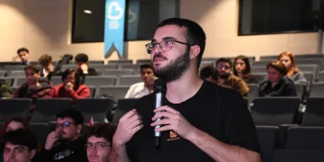 Balıkesirli gençler, ‘Dijital Dönüşüm ve Yapay Zeka Zirvesi’nde buluştu