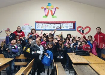 Kızılay Gönüllüleri’nden örnek bağış