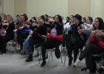Atakumlular ritim atölyesinde stres atıyor