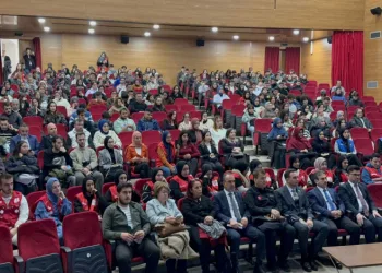 Düzce’de gençler çalıştayda bir araya geldi