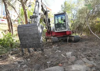 Taşkın riskine karşı dere yatakları temizleniyor