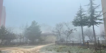 Eskişehir güne yoğun sisle başladı