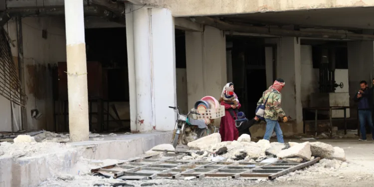 Sedyana Hapishanesi’nin evraklarında kayıplarının izlerini arıyorlar