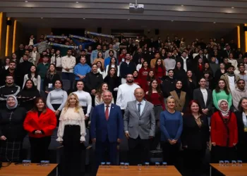 “Plastik kapaktan tekerlekli sandalyeye yolculuk”