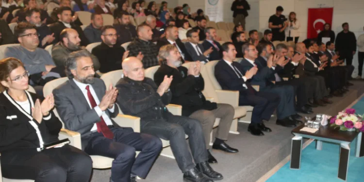 Bitlis’te 3’üncü Arıcılık ve bal festivali düzenlendi