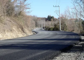 Sakarya’da Büyükşehir Belediyesi’nin asfalt hamlesi sürüyor
