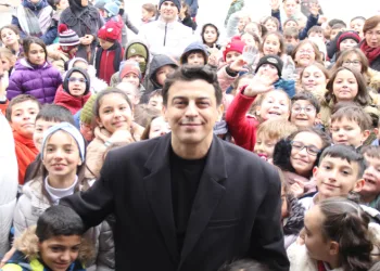 Norm Ender, 100. Yıl Marşı’nı Eskişehir’de söyledi