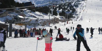 Kar kalınlıkları bir metreyi aştı