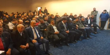 Özel halk otobüsleri derneği’nde güven tazeledi