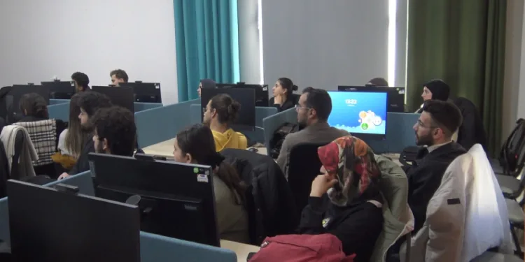 Malatya’da geçlere yapay zeka anlatıldı