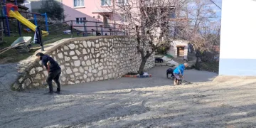 Babadağ’da yol iyileştirme çalışmaları sürüyor