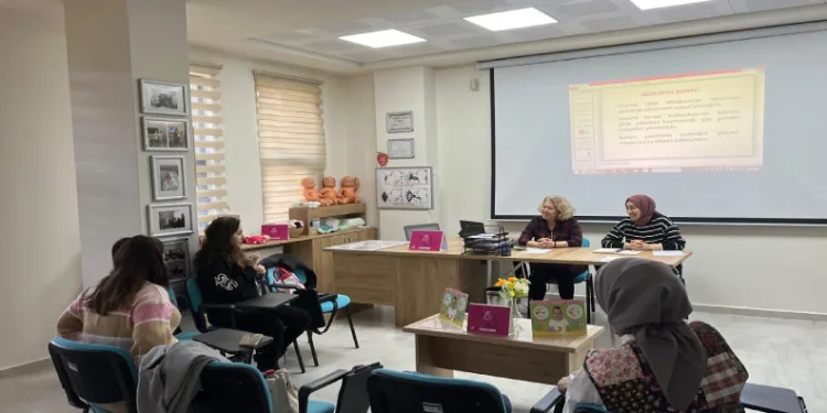 ‘Gebe Bilgilendirme Sınıfı ve Eğitimleri’ başladı
