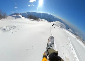 Handüzü Yaylası’na snowboardçu ilgisi