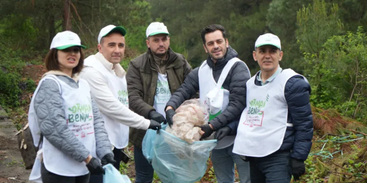Samsun ormanlarından 3,5 ton atık toplandı