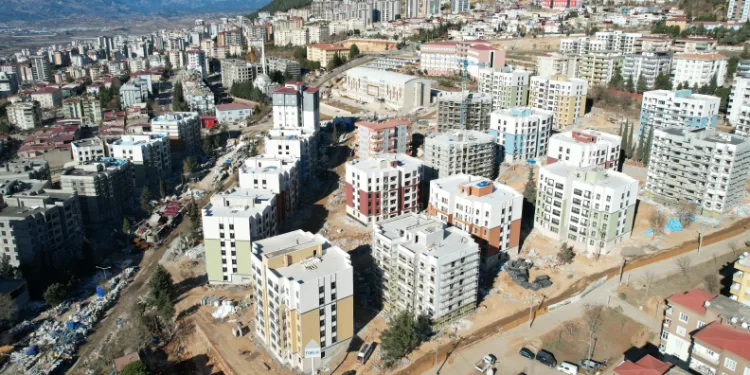 Yerinde dönüşüm konutları yükseliyor