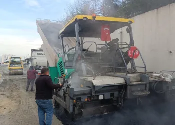 Esenyurt’ta konforlu ulaşım için yollar yenileniyor