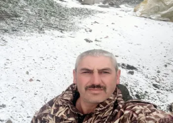 Sınır köyler beyaza büründü
