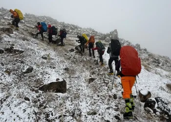 Zirve tırmanışı yarıda kaldı