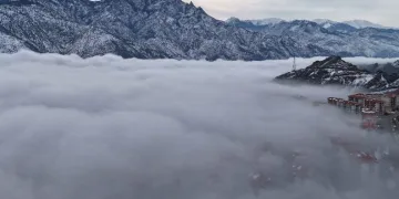 Artvin’de bulutların dansı