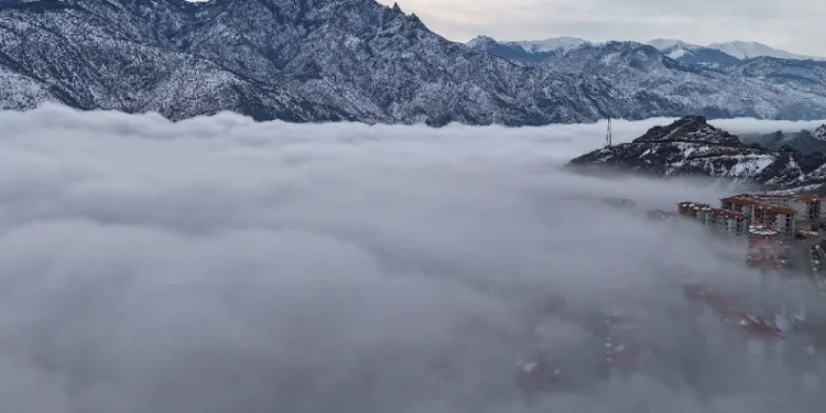 Artvin’de bulutların dansı