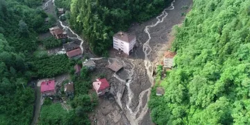 karadeniz-heyelan