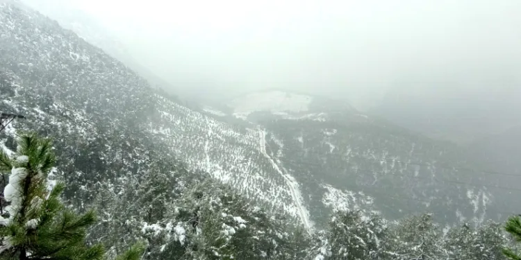Yılanlı Dağı’nın kış manzarası mest etti