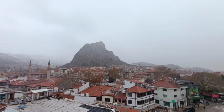 Beklenen kar yağışı başladı