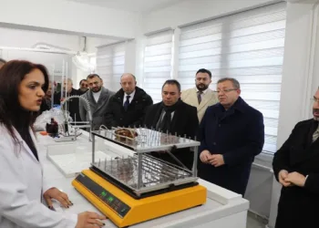 Kars’ta Toprak ve Sulama Suyu Analiz Laboratuvarı açıldı