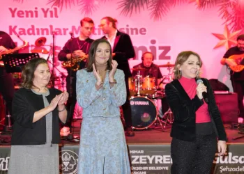 ‘Yeni Yıl Matinesi’nde doyasıya eğlendi