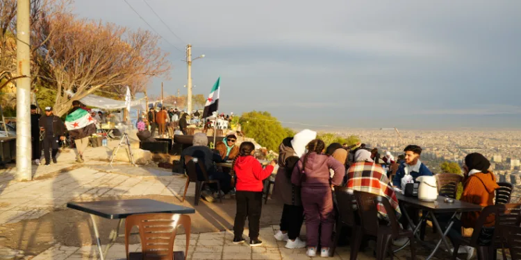 Esad’ın 15 yıl önce girişini yasakladığı Kasyun Dağı’na ziyaretçi akını