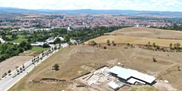 Pompeipolis’te 1.800 yıllık mozaikler yerleştirildi