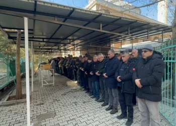 Aynı gün hem babası hem kayınvalidesini kaybetti