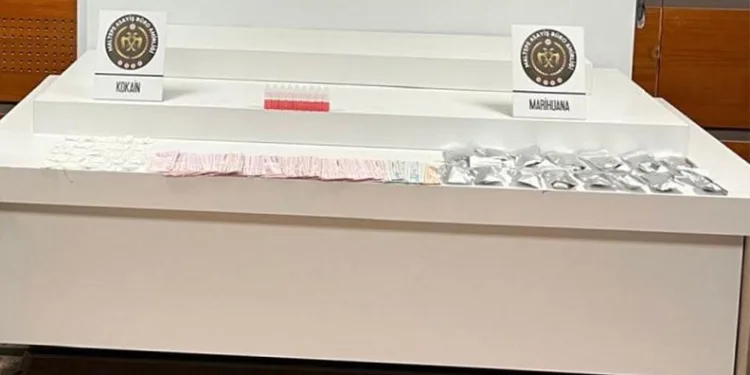 Otobüs terminalindeki bıçaklı kavgada kan aktı: 1 yaralı