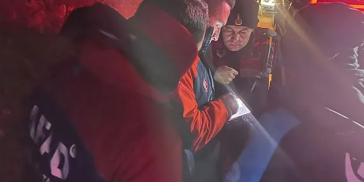 Çaldıkları motosikletin şase numarasını kazımışlar