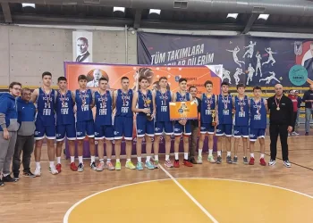 TOFAŞ Yıldız B Takımı 2024 Gökhan Teksöz 6. Basketbol Turnuvası’nda şampiyon oldu