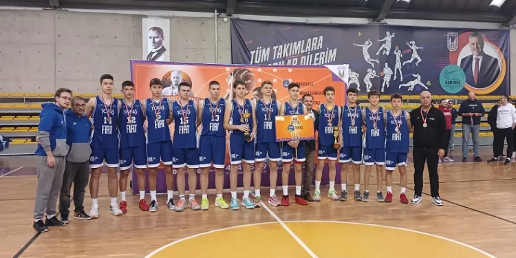 TOFAŞ Yıldız B Takımı 2024 Gökhan Teksöz 6. Basketbol Turnuvası’nda şampiyon oldu