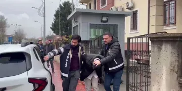 Kütahya Çiniciler Çarşısı’nda sahte para operasyonu: 2 gözaltı