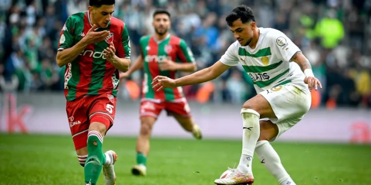 Bursaspor ilk yarıyı zirvede tamamladı