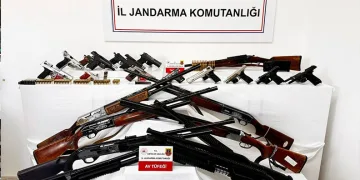Çaldıkları motosikletin şase numarasını kazımışlar