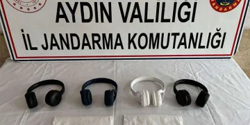 Falezlerden denize uçan araca ulaşıldı, kayıp sürücü aranıyor