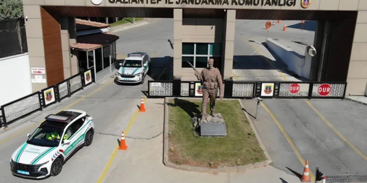 Suç makinesi kardeşleri Nazilli polisi affetmedi