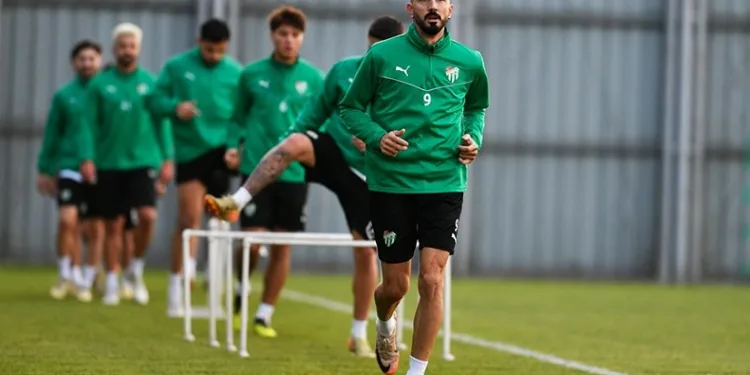 Bursaspor’da çalışmalar başladı