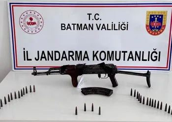 Iğdır’da akaryakıt kaçakçılığı operasyonu: 2 bin 463 litre kaçak akaryakıt ele geçirildi