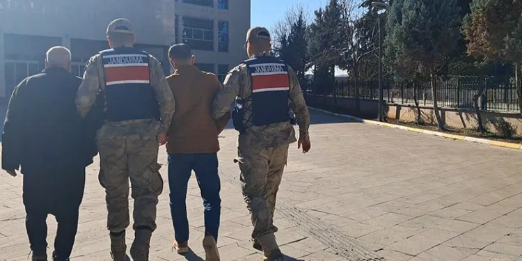 Kilis’te silah kaçakçılığı ve uyuşturucu operasyonu