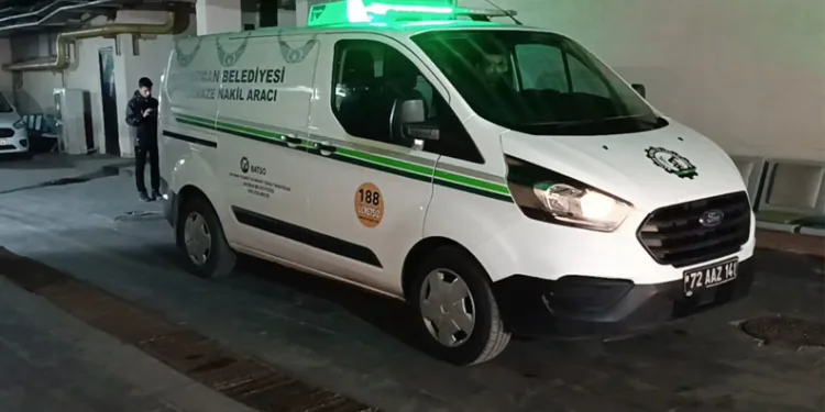 Çocuk kazayla annesini vurdu