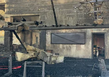 Yangının ardından otelin içi görüntülendi