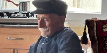 Kırıkhan’da PVC fabrikasında çıkan yangın söndürüldü